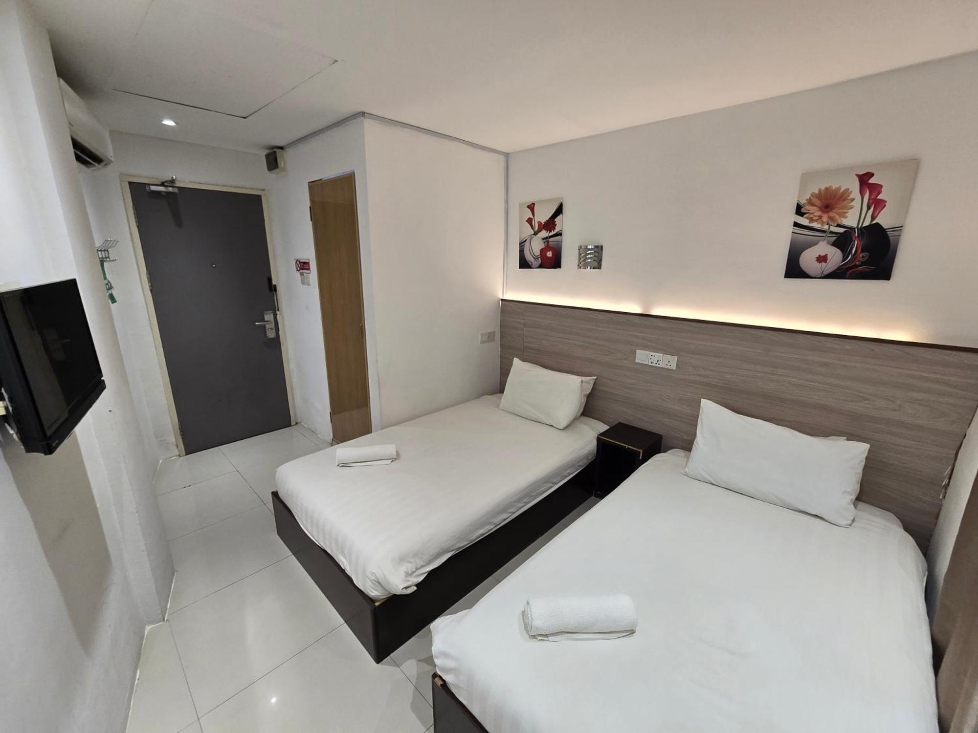 One Point Hotel Kuching Exterior foto