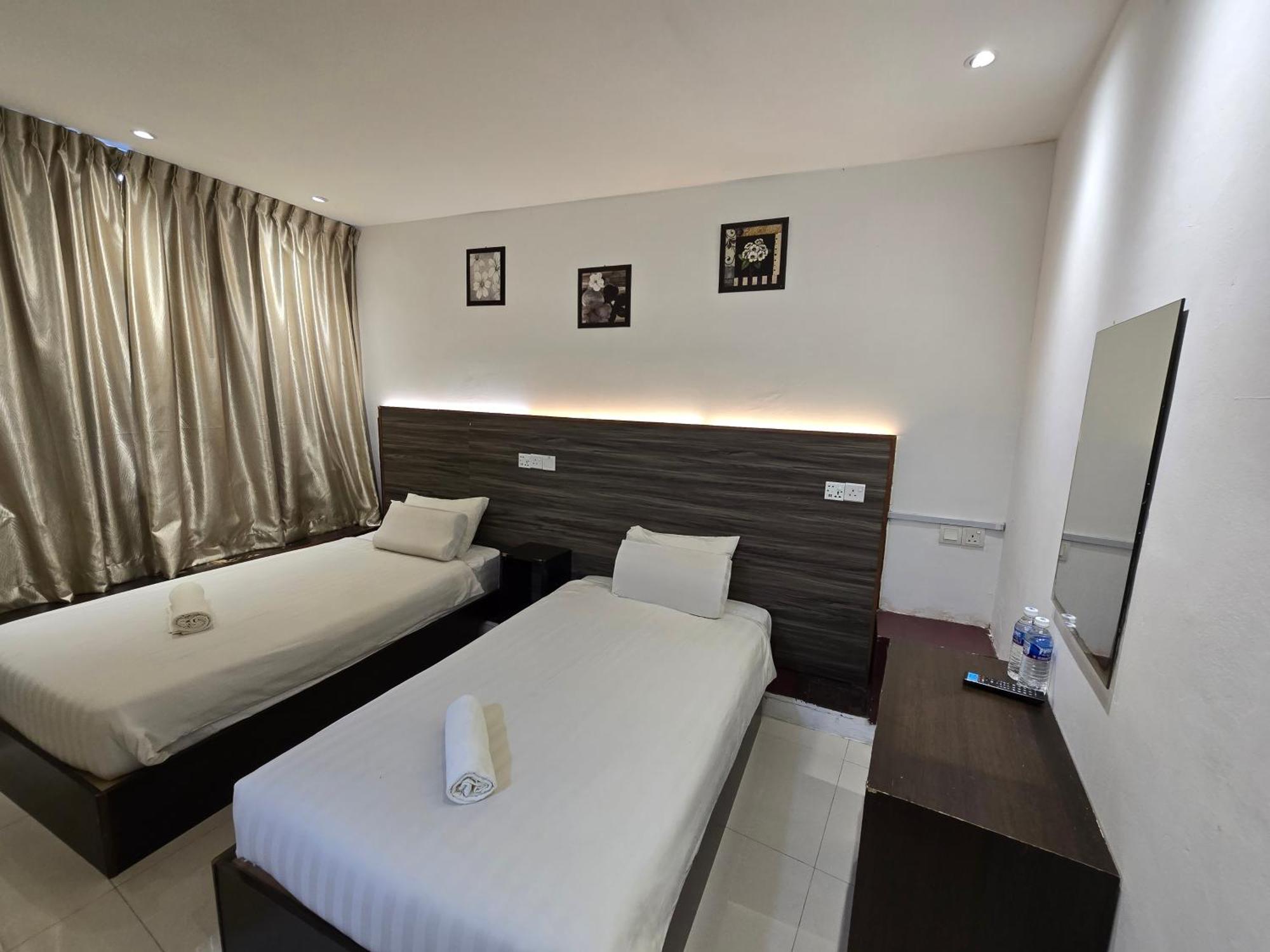 One Point Hotel Kuching Exterior foto